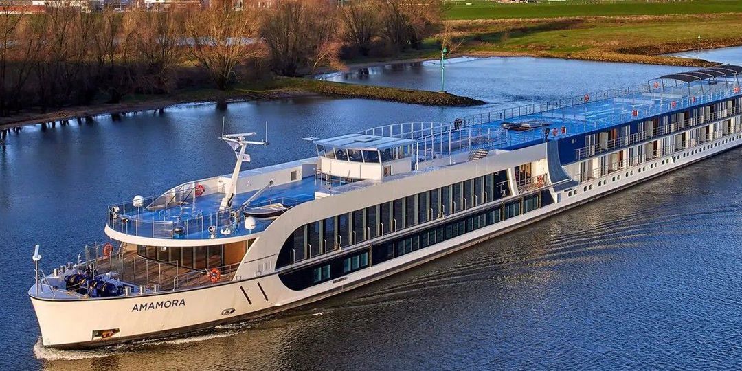 AmaMora sailing through the caribbean