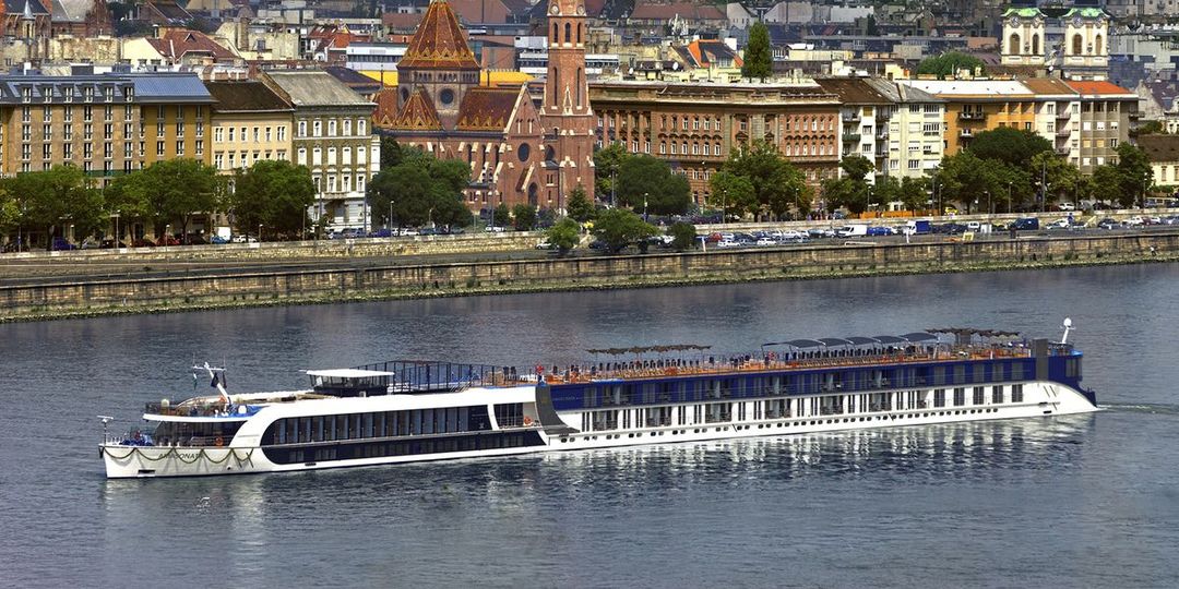 AmaSonata sailing through the caribbean