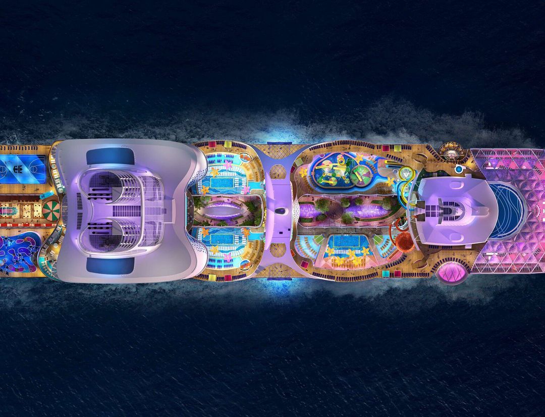 Utopia of the Seas sailing through the caribbean