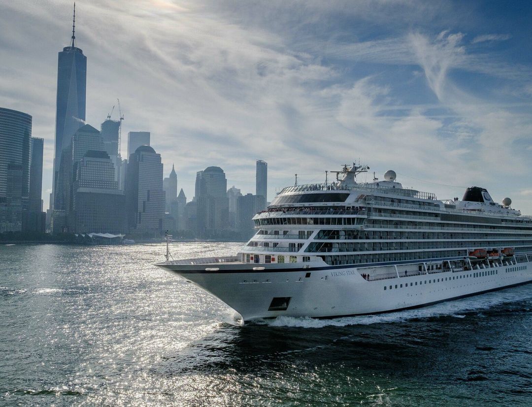 Viking Star sailing through the caribbean