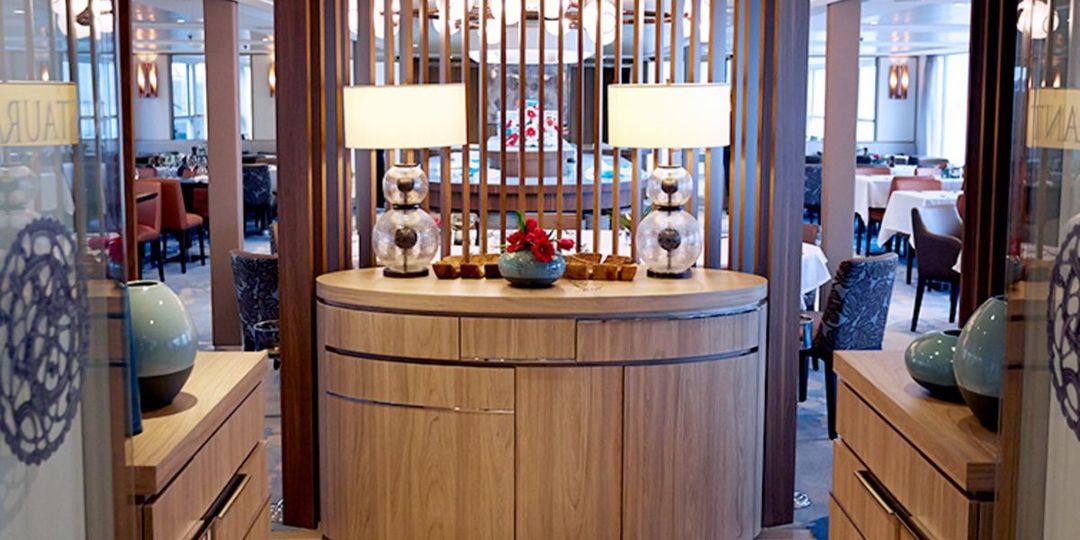 Viking Hemming sailing through the caribbean