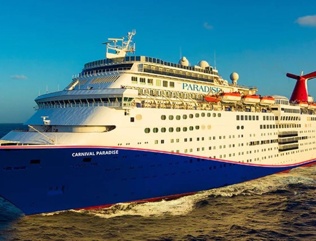 Carnival Paradise sailing through the caribbean