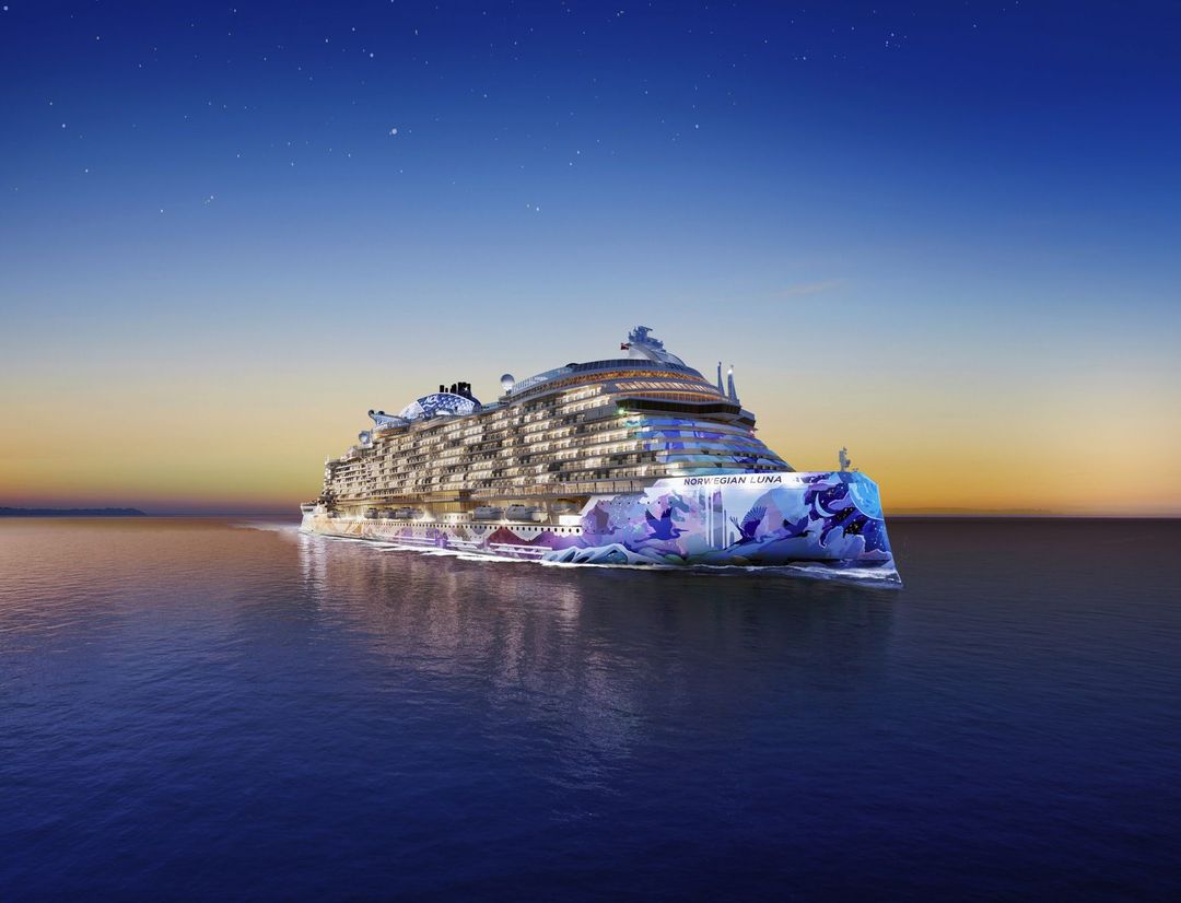 Norwegian Luna sailing through the caribbean