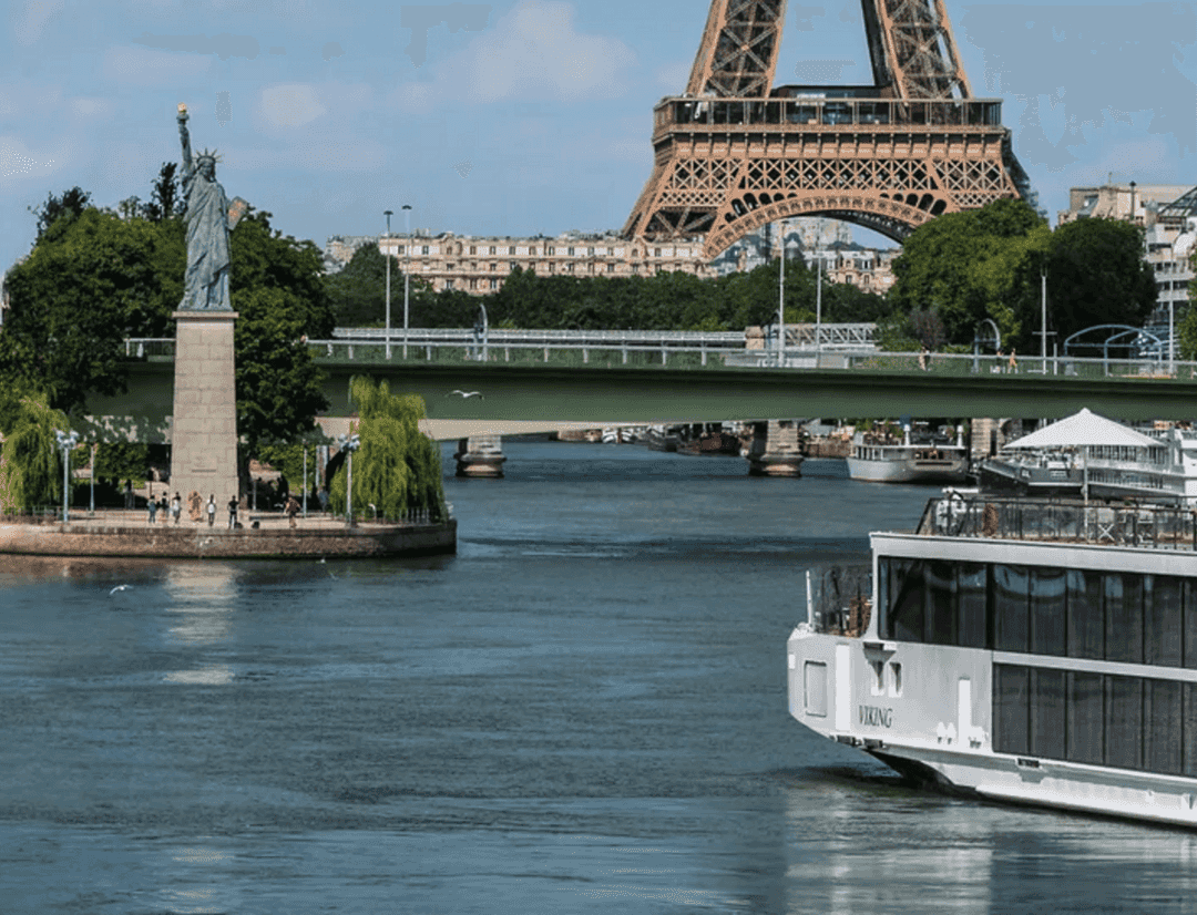 Viking Nerthus sailing through the caribbean