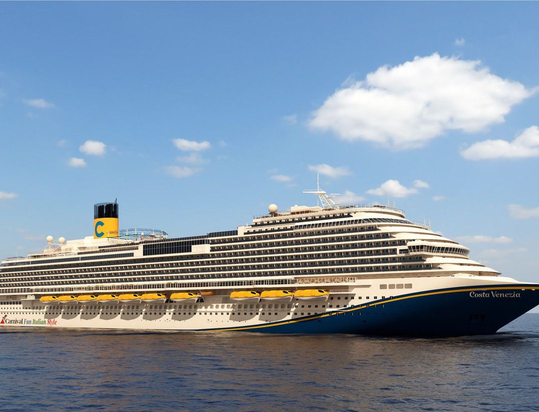 Carnival Venezia sailing through the caribbean